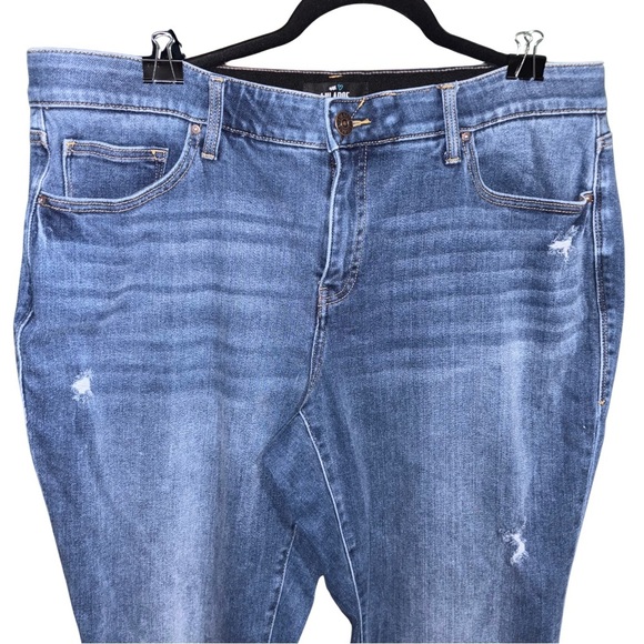 LuLaRoe Blue Straight Leg Jeans with Distressed Details NWOT - Picture 2 of 9